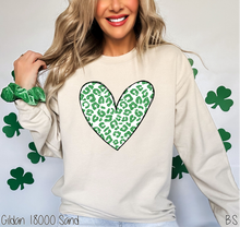 Load image into Gallery viewer, Green Glitter Leopard Heart #BS1133
