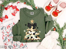 Load image into Gallery viewer, Camo Coquette Faux Glitter Tree #BS8648

