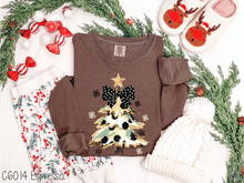 Load image into Gallery viewer, Camo Coquette Faux Glitter Tree #BS8648
