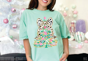 Colorful Coquette Christmas Tree #BS8562 *10/5 PRINTS ON ORDER AND EXTRAS POSTED FOR PURCHASE BEFORE ARRIVAL