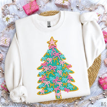 Load image into Gallery viewer, Coquette Faux Yarn Tree #BS8616
