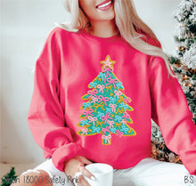 Load image into Gallery viewer, Coquette Faux Yarn Tree #BS8616
