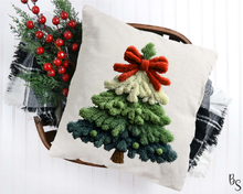 Load image into Gallery viewer, Faux Latch Hook Christmas Tree #BS8642

