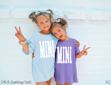 Load image into Gallery viewer, Mini Tall Distressed #BS8082
