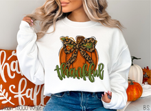 Load image into Gallery viewer, Thankful Faux Yarn Pumpkin #BS8618
