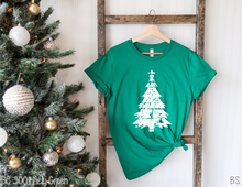 Load image into Gallery viewer, Distressed Christmas Tree #BS2339
