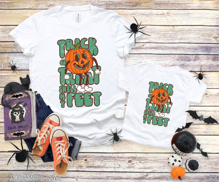 Trick Or Treat Smell My Feet Distressed Retro #BS3443
